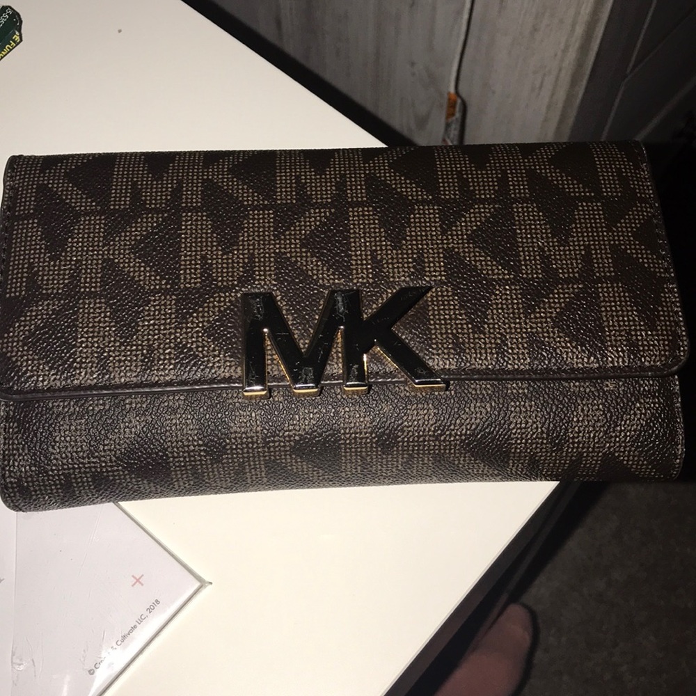 Michael Kors wallet